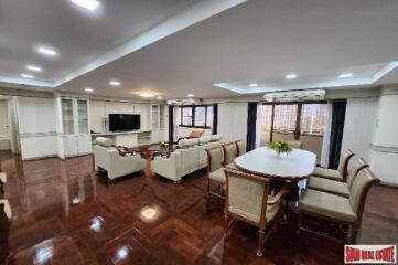 D.H. Grand Tower - Spacious 3-Bedroom Condo with Stunning Views, Prime CBD Location