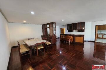 Le Premier 1 Condominium - 2 Bedrooms and 2 Bathrooms for Rent in Phrom Phong Area of Bangkok