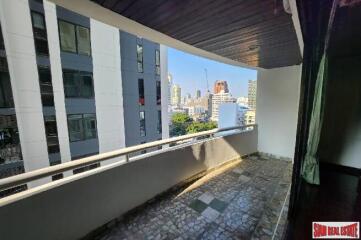 Le Premier 1 Condominium - 2 Bedrooms and 2 Bathrooms for Rent in Phrom Phong Area of Bangkok