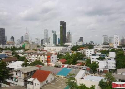 Baan Sukhumvit 36 - 2 Bedrooms and 2 Bathrooms Condominium for Rent in Thong Lor Area of Bangkok