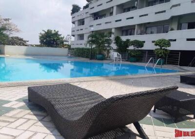 Baan Sukhumvit 36 - 2 Bedrooms and 2 Bathrooms Condominium for Rent in Thong Lor Area of Bangkok