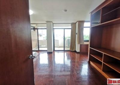 Jamy Twin Mansion  3 Bedroom and 3 Bathroom Condominium for Rent in Phrom Phong Area of Bangkok