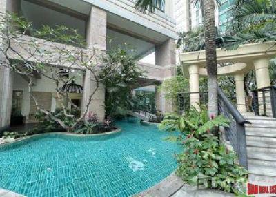 The Park Chidlom  Spacious 2 Bed Condo for Rent in Chid Lom