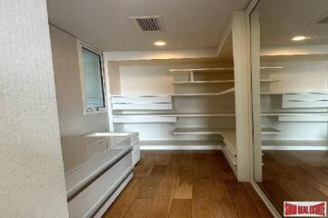 The Park Chidlom - Spacious 2 Bed Condo for Rent in Chid Lom