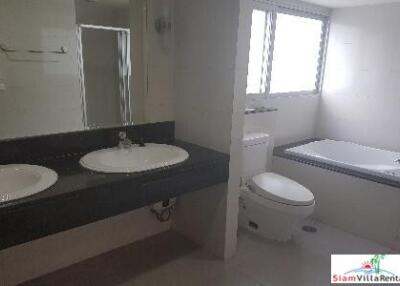 Baan Sukhumvit 14 - Convenient and Spacious Two Bedroom Condo for Rent in Lumphini