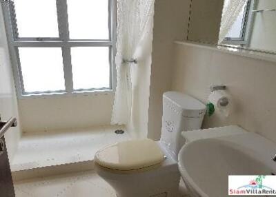 The Address 42 - Cheerful Furnished Two Bedroom Condo for Rent in Phra Khanong