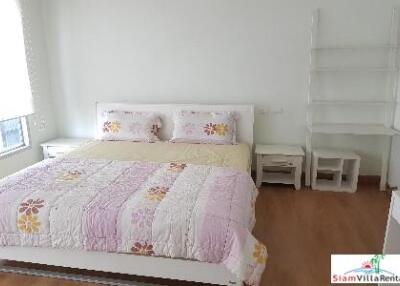 The Address 42 - Cheerful Furnished Two Bedroom Condo for Rent in Phra Khanong