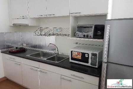 The Address 42 - Cheerful Furnished Two Bedroom Condo for Rent in Phra Khanong