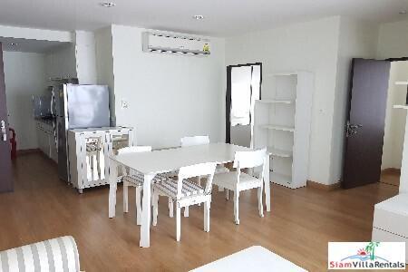 The Address 42 - Cheerful Furnished Two Bedroom Condo for Rent in Phra Khanong