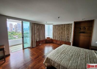 Suan Phinit Place - Spacious 2-Bedroom Condo with Beautiful Views, Chong Nonsi