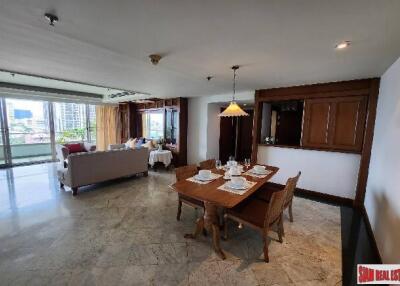 Suan Phinit Place - Spacious 2-Bedroom Condo with Beautiful Views, Chong Nonsi