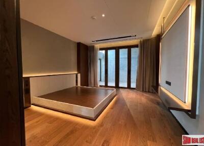 Windshell Naradhiwas - Luxury Condo with Abundant Natural Light and Spacious Living, Sathon