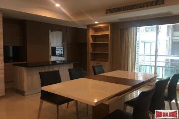 Ideal 24 - Spacious 14th-floor 4-Bedroom Condo with Abundant Natural Light and Serene Ambiance, Bangkok