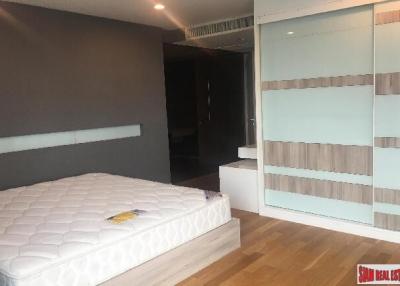 Ideal 24  Spacious 14th-floor 4-Bedroom Condo with Abundant Natural Light and Serene Ambiance, Bangkok