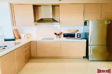 The Emporio Place - Luxurious 1-Bedroom Condo with Abundant Natural Light, For Rent In Phrom Phong