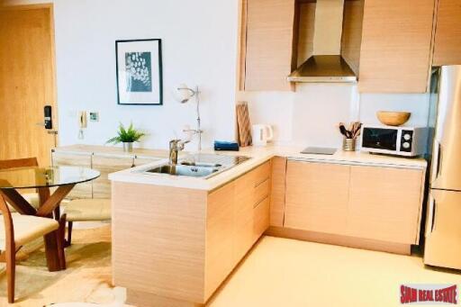 The Emporio Place - Luxurious 1-Bedroom Condo with Abundant Natural Light, For Rent In Phrom Phong