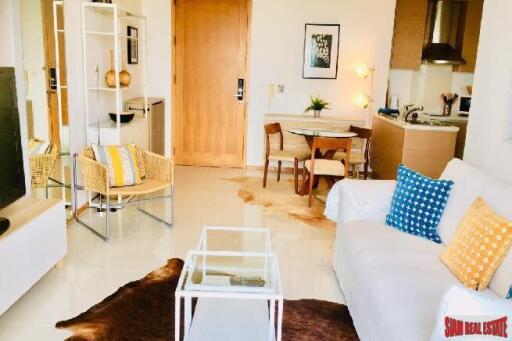 The Emporio Place - Luxurious 1-Bedroom Condo with Abundant Natural Light, For Rent In Phrom Phong