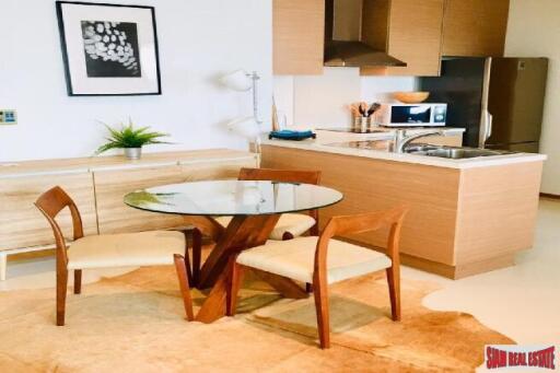 The Emporio Place - Luxurious 1-Bedroom Condo with Abundant Natural Light, For Rent In Phrom Phong