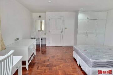 Regent on the park 3 - 3 Bed Condo for Rent in Asoke