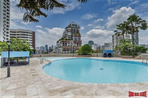 Regent on the park 3 - 3 Bed Condo for Rent in Asoke