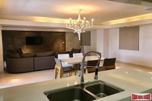 Royal Castle Sukhumvit 39 - Renovated Three Bedroom Condo for Rent in the Heart of Sukhumvit 39