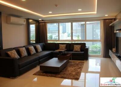 Aashiana - Spacious with Open Views from this Three Bedroom for Rent on Sukhumvit 26