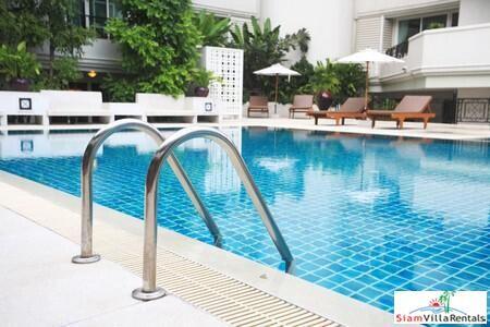 Empire Sawatdi Apartment - One Bedroom in a Low Rise Luxury Residence, Phrom Phong