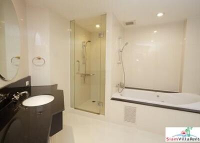 Empire Sawatdi Apartment - One Bedroom in a Low Rise Luxury Residence, Phrom Phong