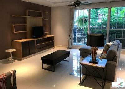 New Modern Three Bedroom Apartment with Easy Access to BTS Phloen Chit