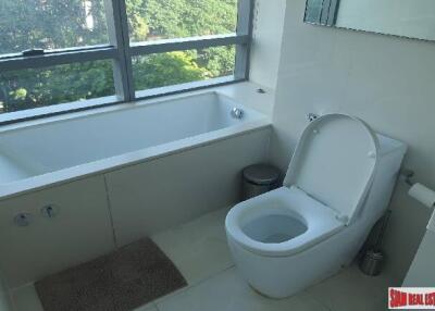 The Room Sukhumvit 21 - 2 Bedrooms and 3 Bathrooms for Rent in Phrom Phong Area of Bangkok