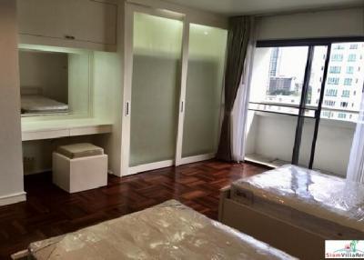 Baan Suanpetch  Newly Renovated 2 Bedroom Condo for Rent in Phrom Phong