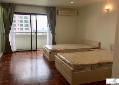 Baan Suanpetch - Newly Renovated 2 Bedroom Condo for Rent in Phrom Phong