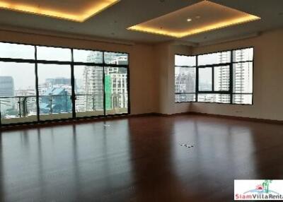 Supalai Elite Suan Plu - Four Bedroom with Views in the Central Business District of Silom