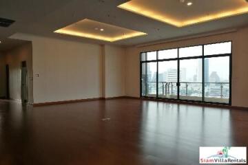 Supalai Elite Suan Plu - Four Bedroom with Views in the Central Business District of Silom