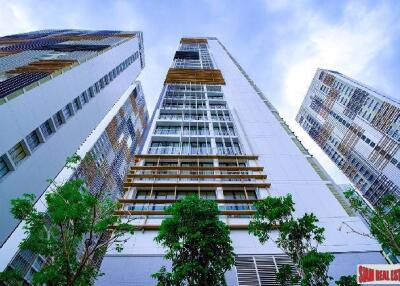 Park 24 - 2 Bed 1 Bath Condo For Rent With Parking In Secure Managed Building Just Minutes Walk From BTS Phrom Phong Bangkok