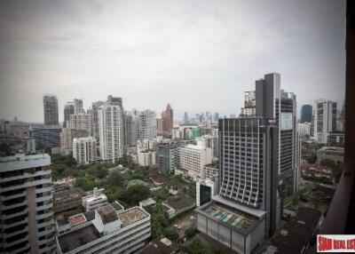 Noble Refine  2 Bedroom and 2 Bathroom for Sale in Phrom Phong Area of Bangkok