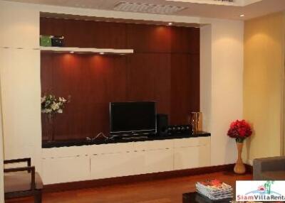 Royal Residence Park - Conveniently Located Four Bedroom Condo for Rent in Lumphini