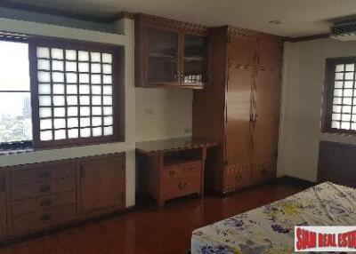 Le Premier Condo Sukhumvit 59 - Furnished Two Bedroom, Three Bath Condo for Rent in Popular Thong Lo