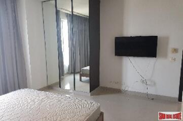 The Loft Yenakart - Nice Two Bedroom Condo with City Views For Rent in Sathorn