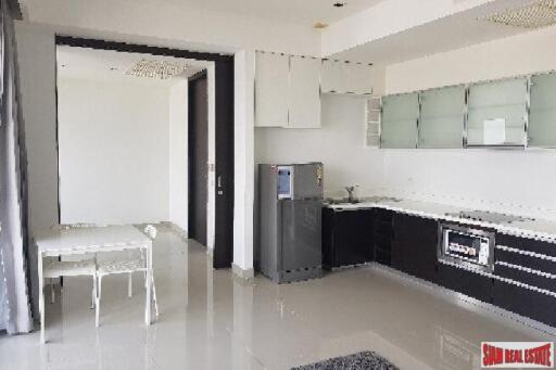 The Loft Yenakart - Nice Two Bedroom Condo with City Views For Rent in Sathorn