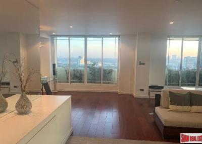 Duplex Penthouse Condo on the 24th and 25th Floors for Rent with Large Open Terrace at Sukhumvit 16/22