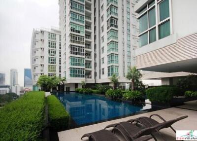 Nusasiri Grand - Three Bedroom Condo with Direct Access to Ekkamai BTS