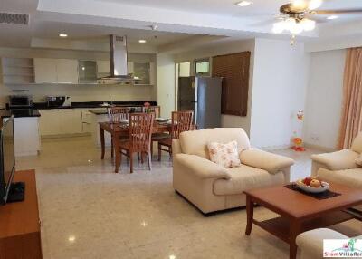 Nusasiri Grand - Three Bedroom Condo with Direct Access to Ekkamai BTS