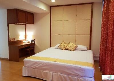 Nusasiri Grand - Three Bedroom Condo with Direct Access to Ekkamai BTS