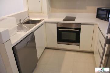 GM Service Apartment - Comfortable Two Bedroom Serviced Apartment with City Views in Phrom Phong.