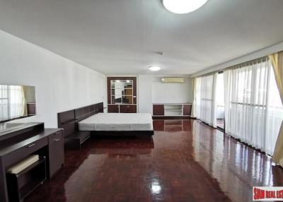 Spacious Three Bedroom Apartment + Maids Room for Rent in Phrom Phong