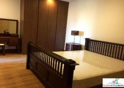 Nusasiri Condominium  Modern Two Bedroom Condo for Rent Connected to BTS Ekkamai on Sukhumvit 42