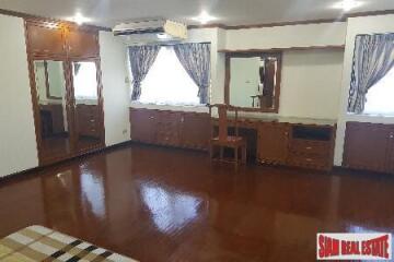 Le Premier - Spacious Three Bedroom, Four Bath Condo for Rent in Thong Lo