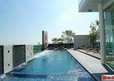 Life @ Sukhumvit  Ideal Two bedroom Condo for Rent in Prakanong