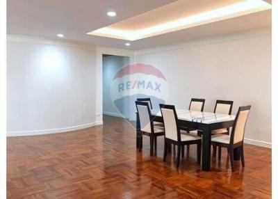 Spacious unit in the heart of Asok. - 920071066-57